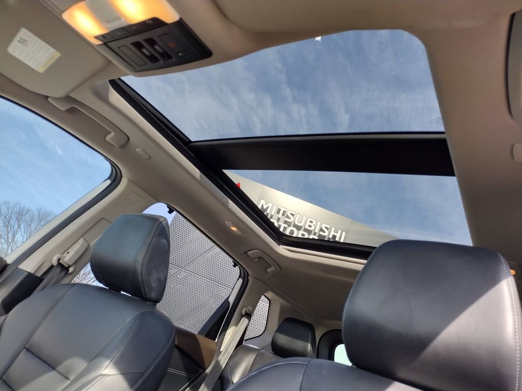 Used 2023 Nissan Rogue Platinum w/ Platinum Premium Package image 5