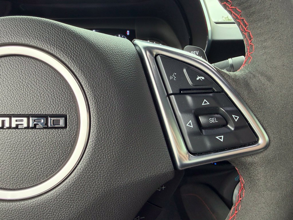Used 2019 Chevrolet Camaro ZL1 RWD image 19