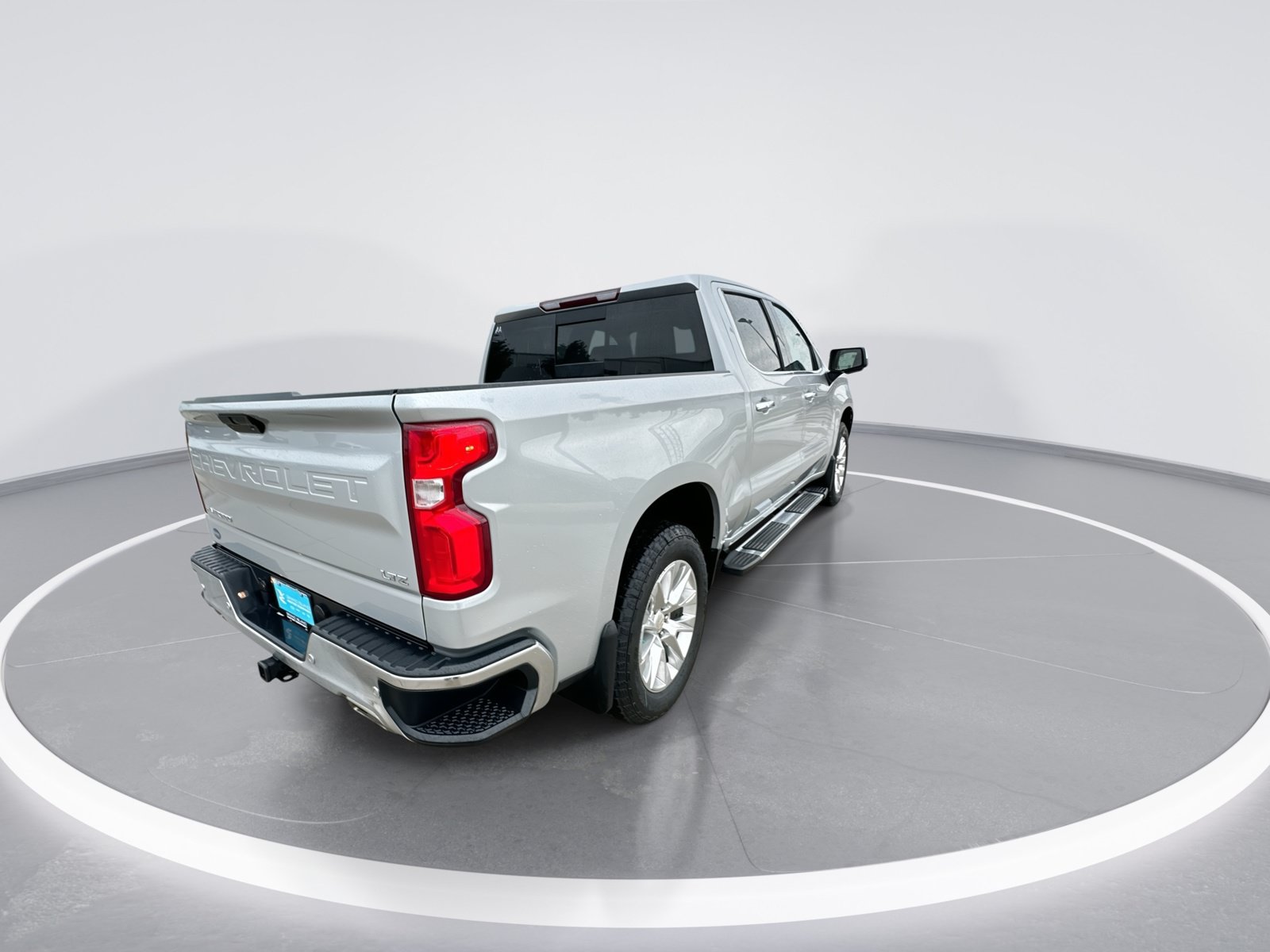 Used 2021 Chevrolet Silverado 1500 LTZ w/ LTZ Premium Package AWD/4WD image 8