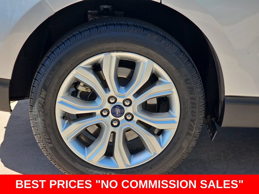 Used 2022 Ford Edge Titanium w/ Equipment Group 301A AWD/4WD image 39