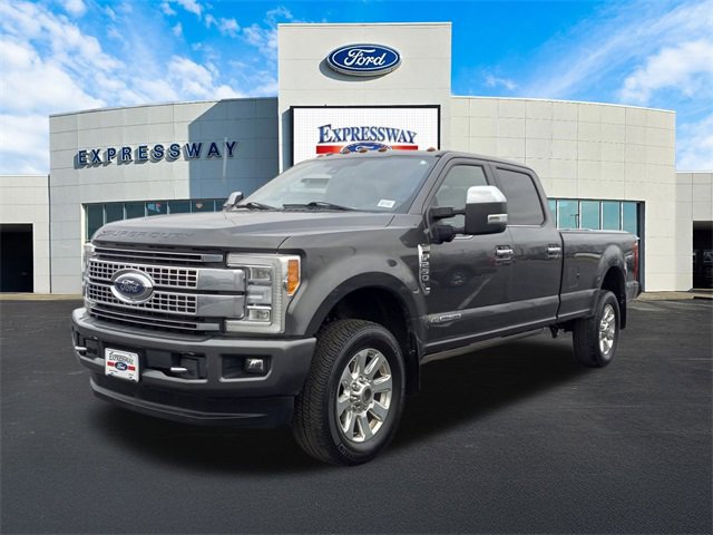 Used 2017 Ford F250 Platinum w/ Platinum Ultimate Package image 2