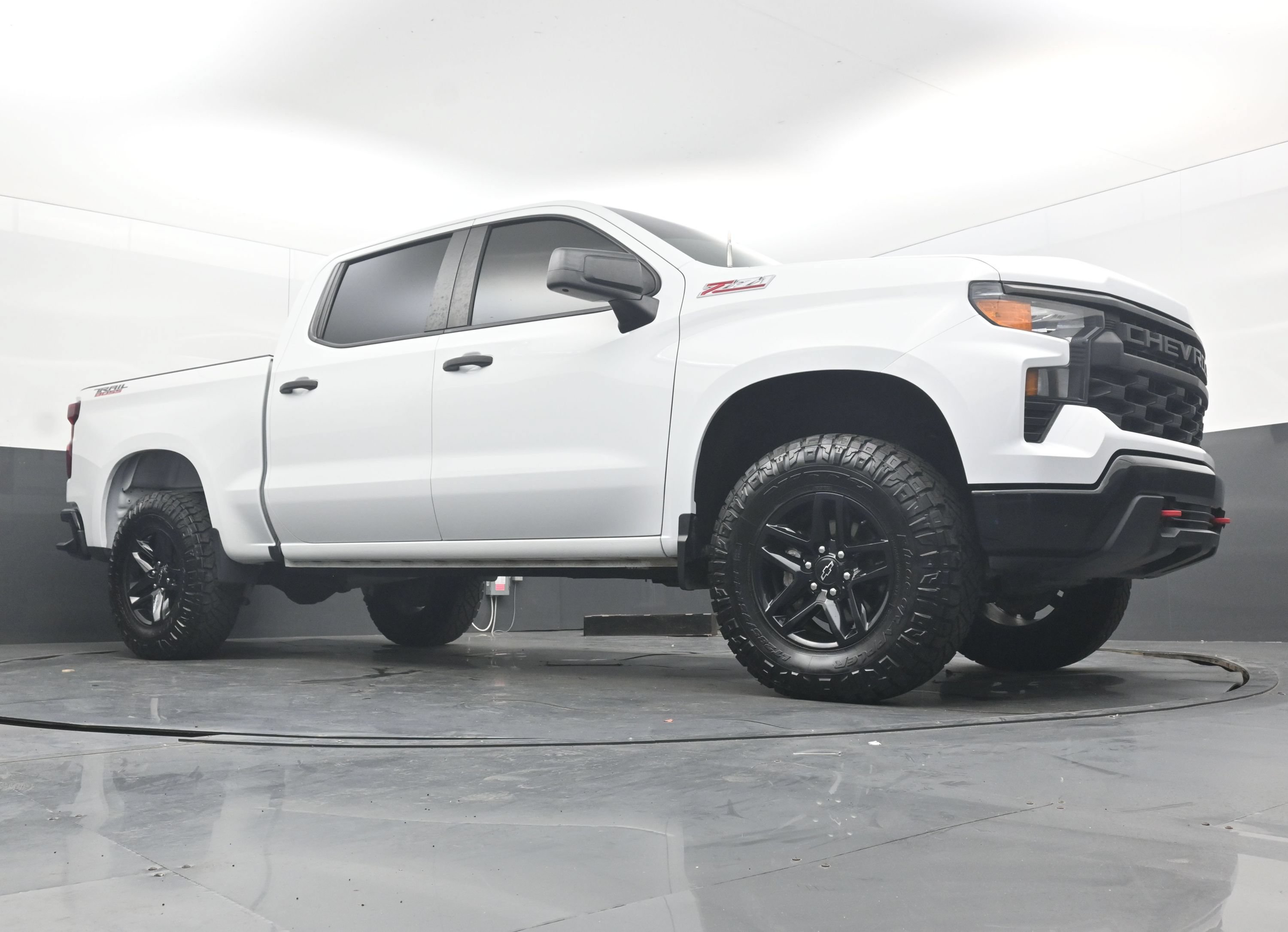 Used 2022 Chevrolet Silverado 1500 Custom Trail Boss w/ LPO, Dark Essentials Package AWD/4WD image 31