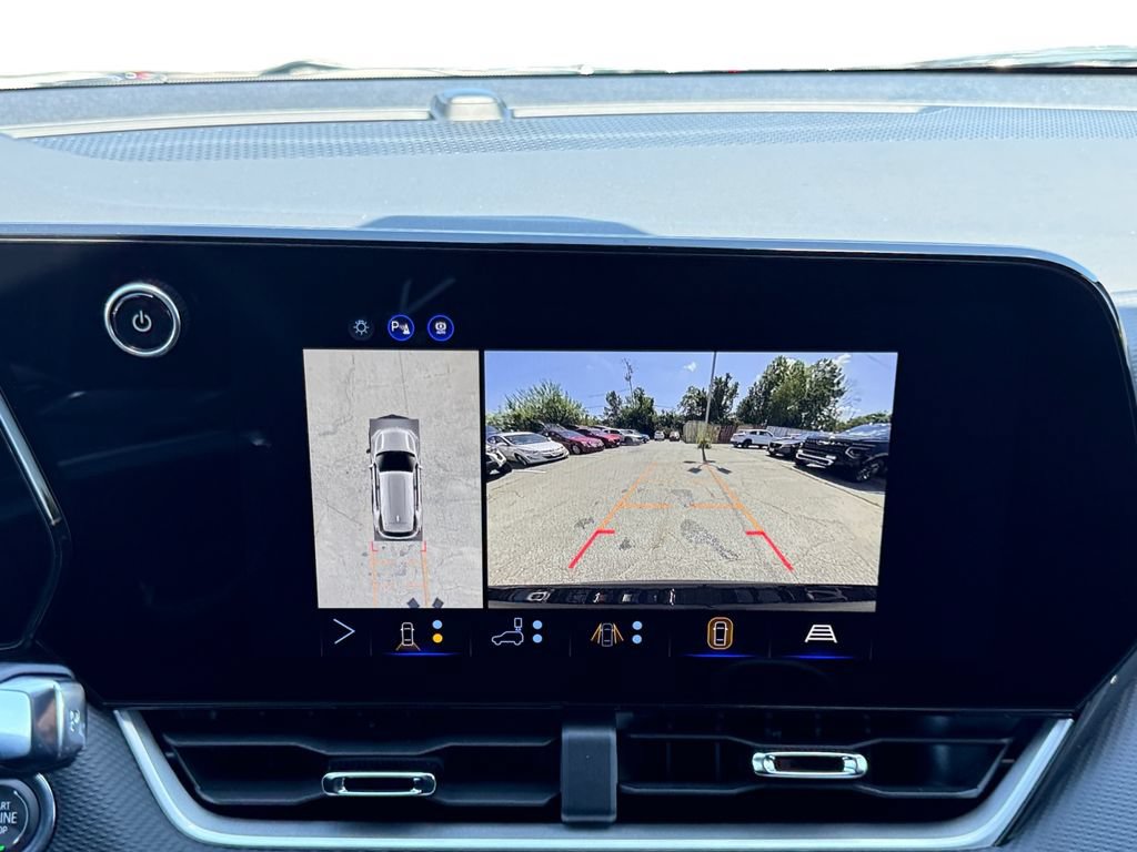 New 2027 Chevrolet Equinox LT w/ Safety and Technology Package AWD/4WD image 15