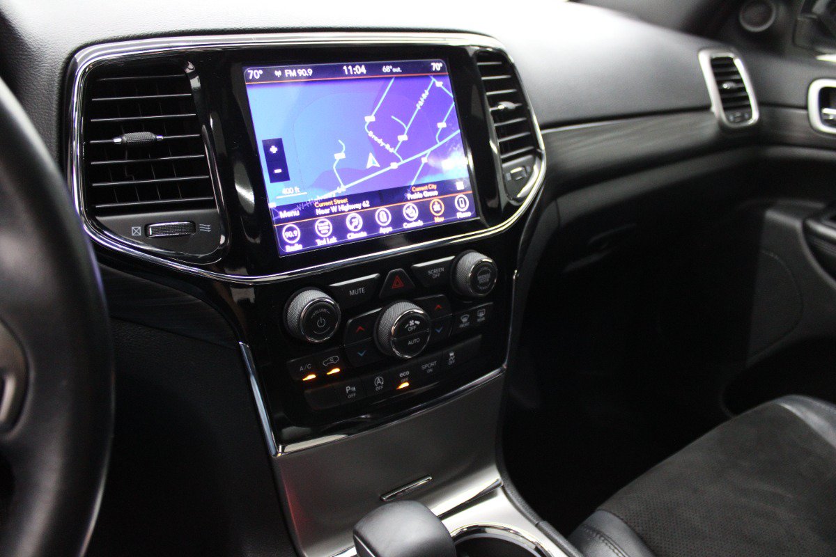 Used 2019 Jeep Grand Cherokee Altitude AWD/4WD image 21