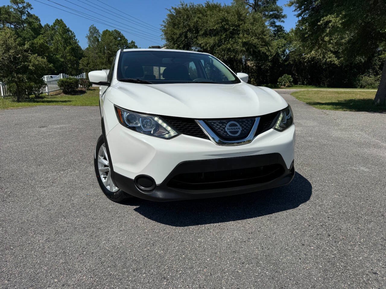 Used 2018 Nissan Rogue Sport S w/ S Appearance Package FWD image 34