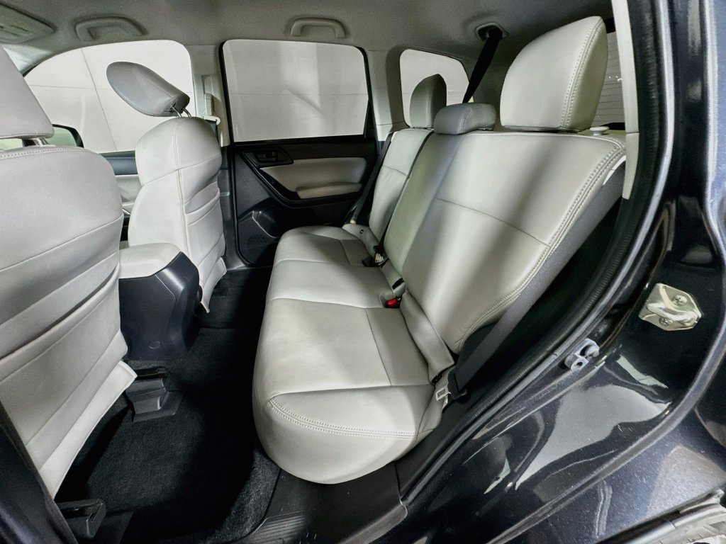 Used 2018 Subaru Forester 2.5i AWD/4WD image 28
