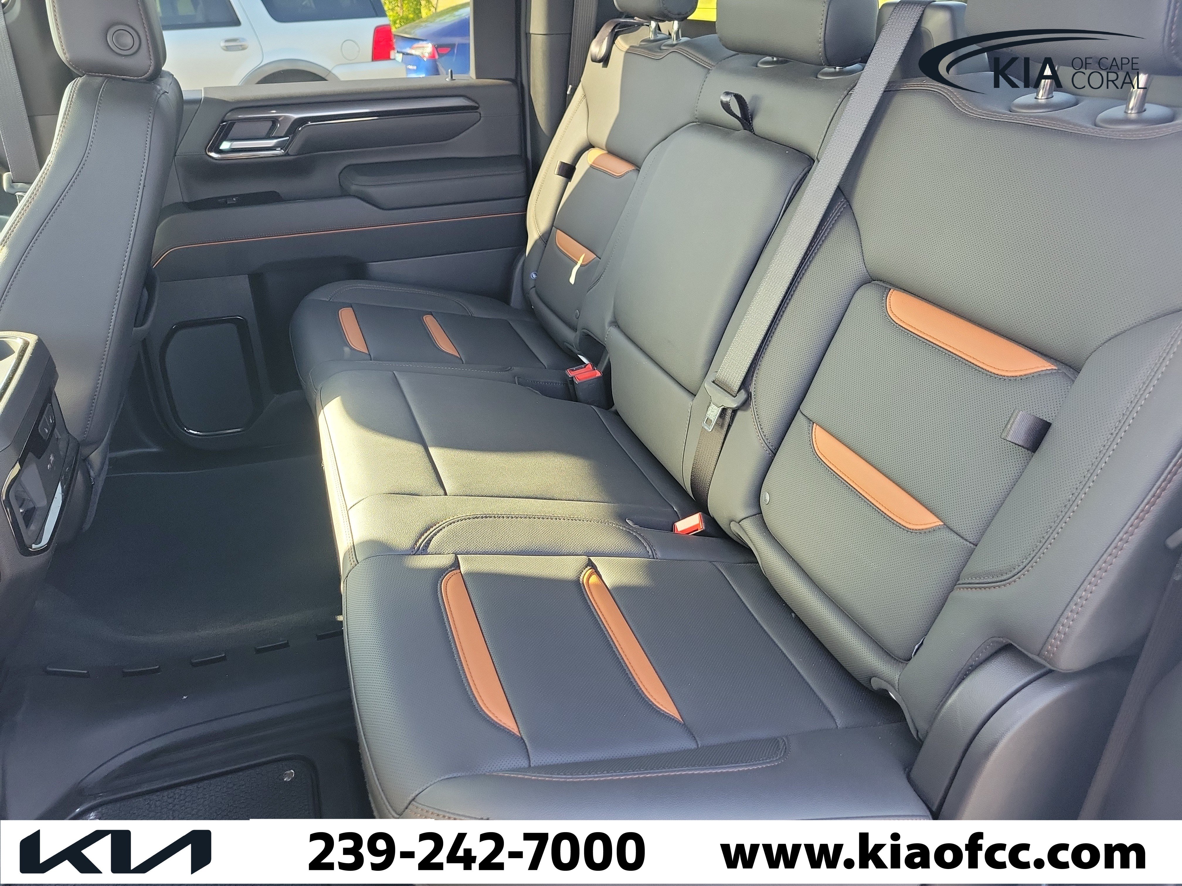 Used 2026 GMC Sierra 2500 AT4 AWD/4WD image 12
