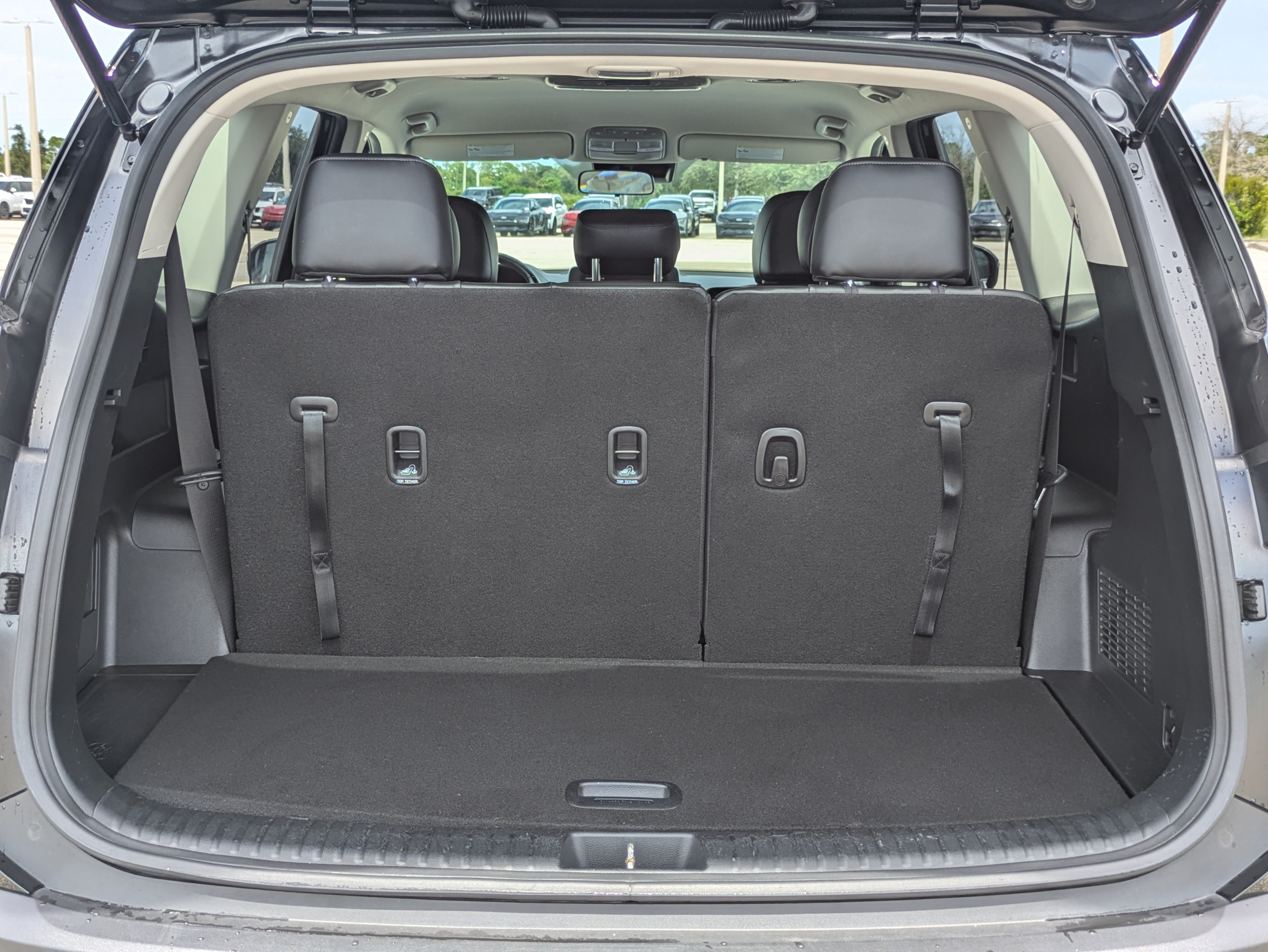 Used 2022 Kia Telluride LX AWD/4WD image 13