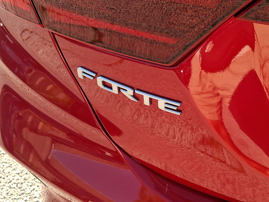 Used 2024 Kia Forte LXS FWD image 19