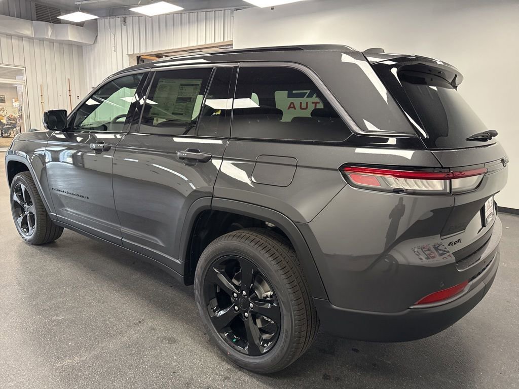 New 2026 Jeep Grand Cherokee Limited AWD/4WD image 7
