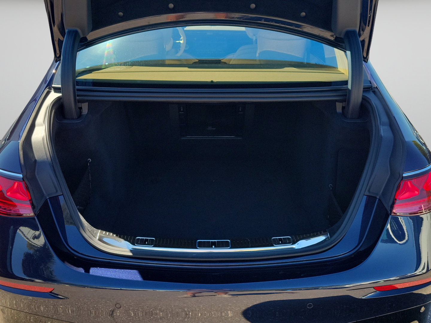 New 2027 Mercedes-Benz S 580 4MATIC Sedan image 5