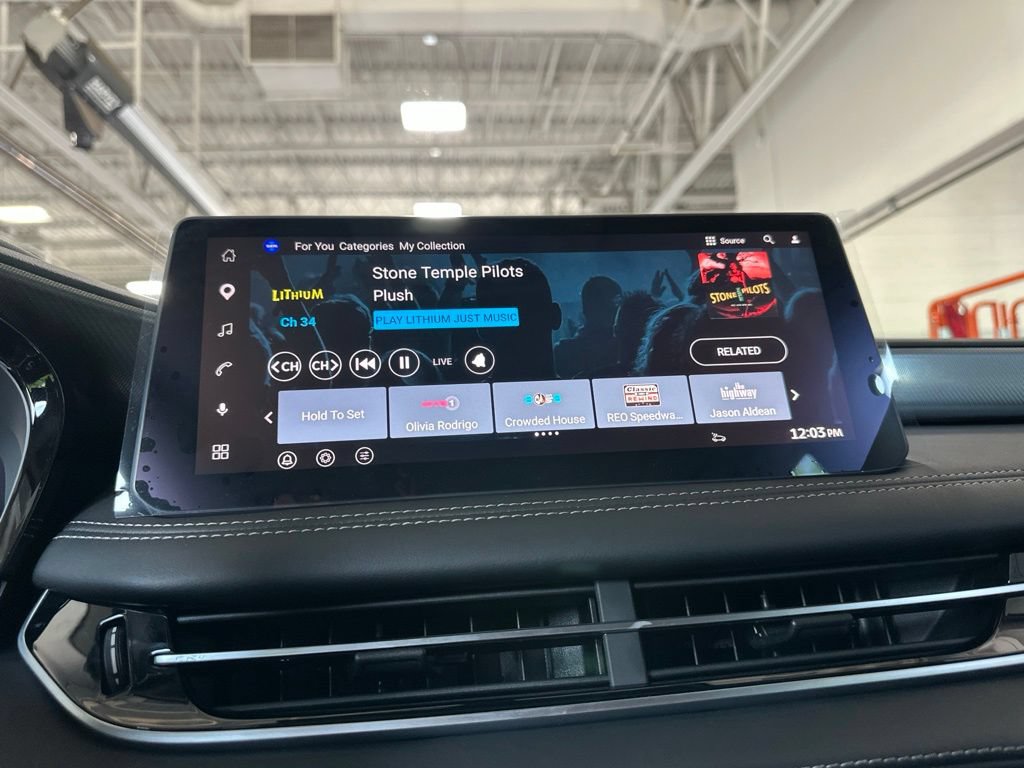 New 2027 INFINITI QX60 Luxe w/ Family Package AWD/4WD image 59