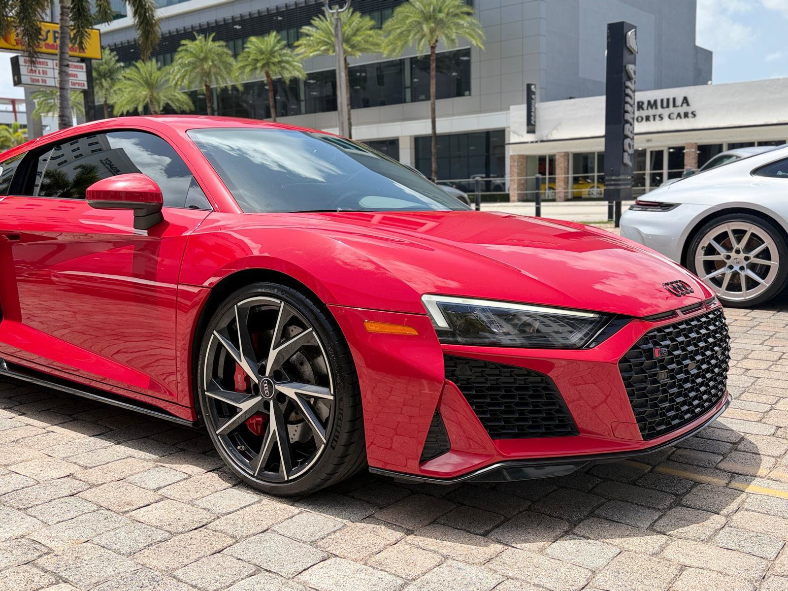Used 2021 Audi R8 V10 RWD image 5