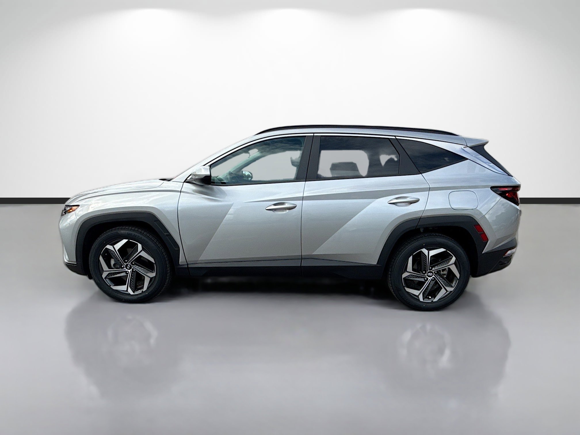 Used 2024 Hyundai Tucson SEL image 2