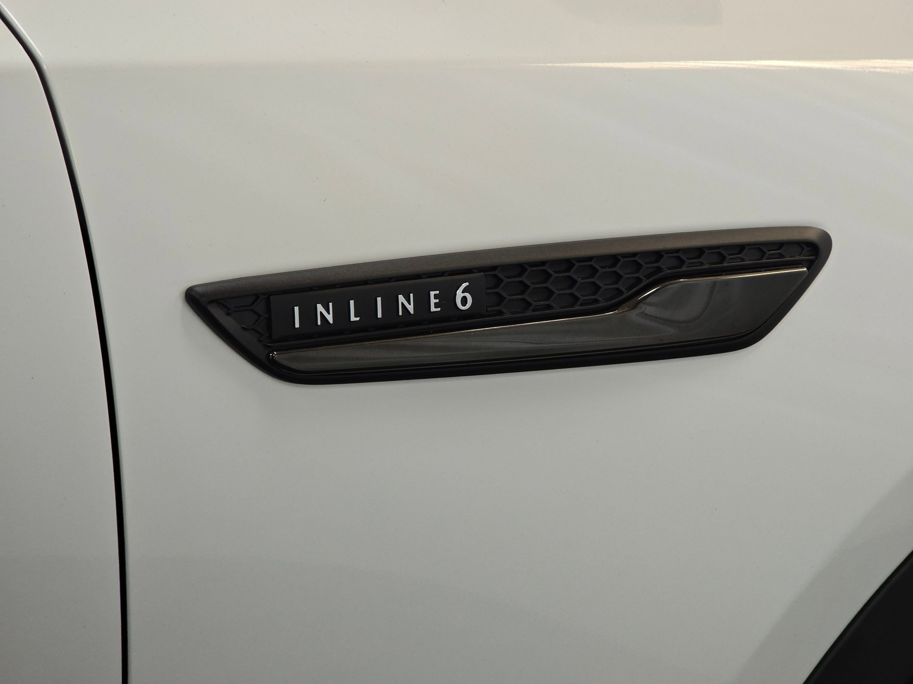 Used 2025 MAZDA CX-70 3.3 Turbo w/ Preferred Package image 32