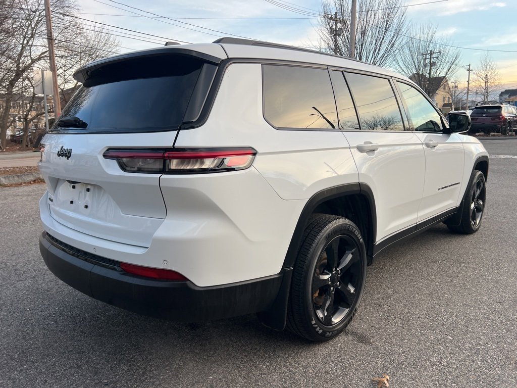 Used 2023 Jeep Grand Cherokee L Laredo image 5