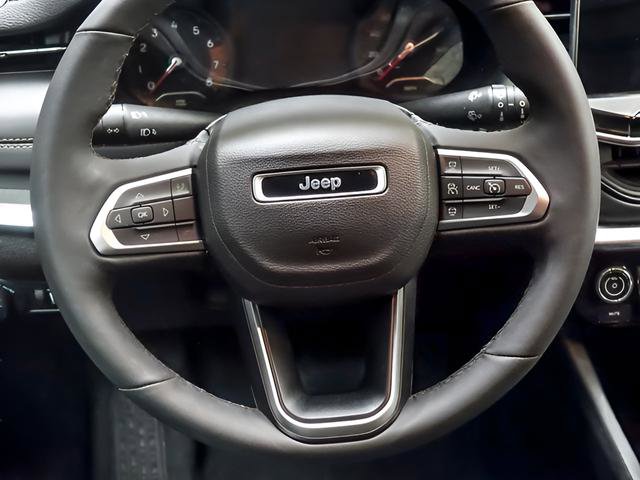 Used 2023 Jeep Compass Limited image 14