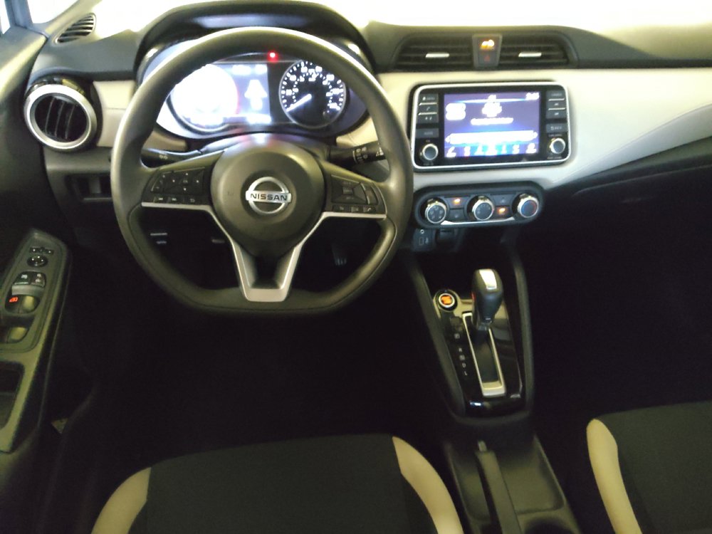 Used 2021 Nissan Versa SV FWD image 22