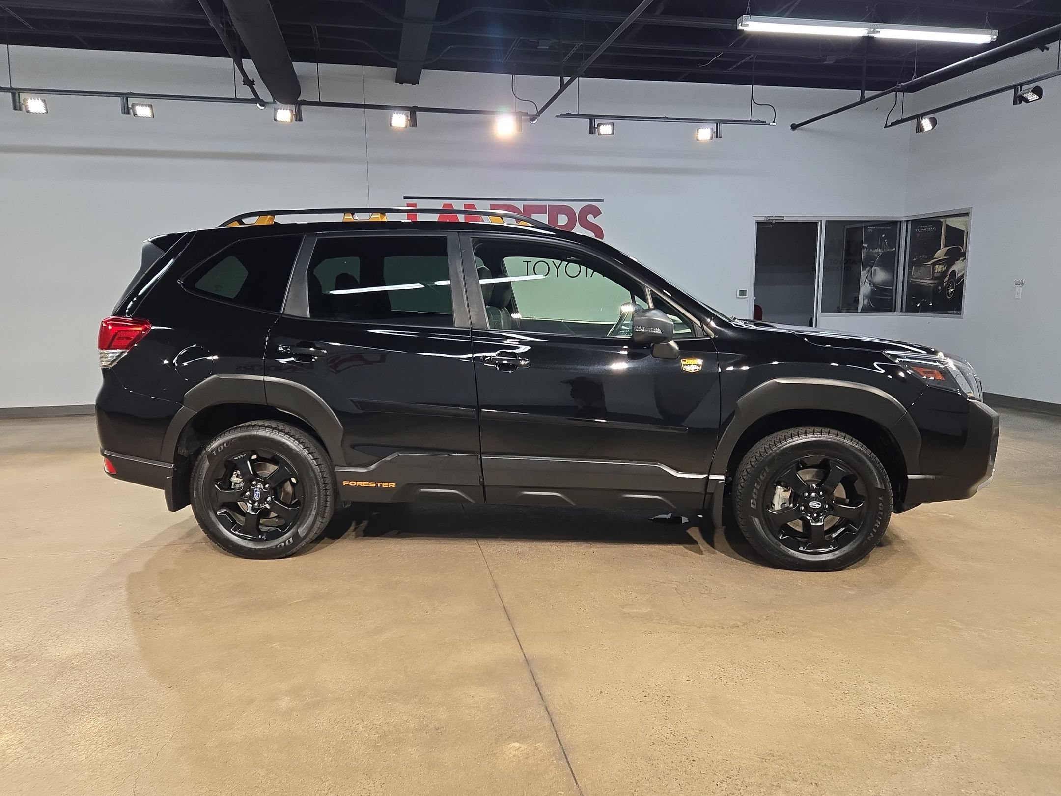 Used 2022 Subaru Forester Wilderness w/ Wilderness Package AWD/4WD image 8