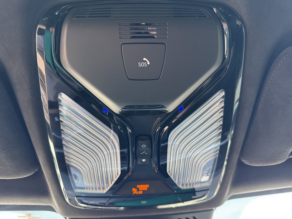 Used 2022 BMW X5 M50i w/ Executive Package image 61