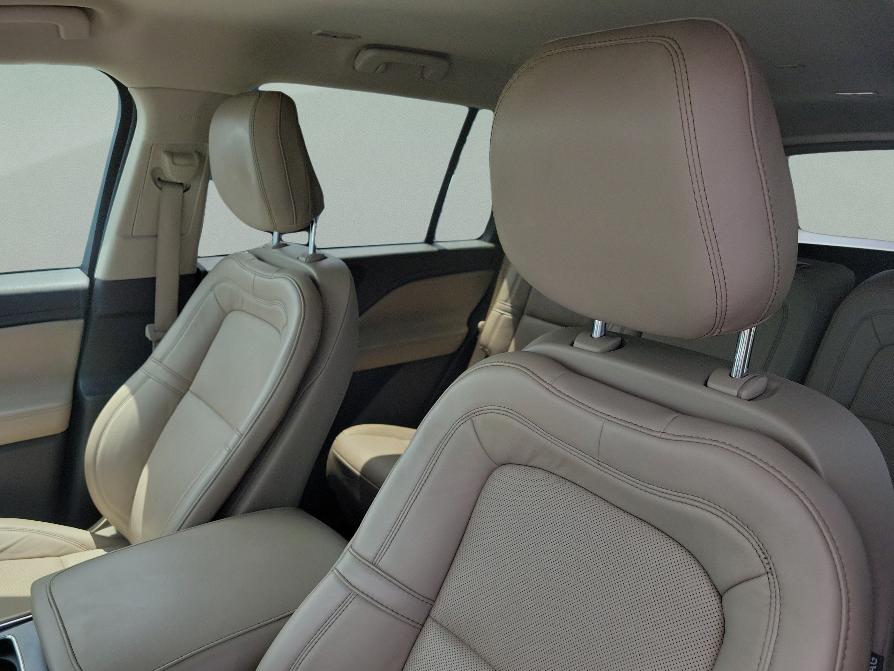 Used 2020 Lincoln Aviator Reserve RWD image 18
