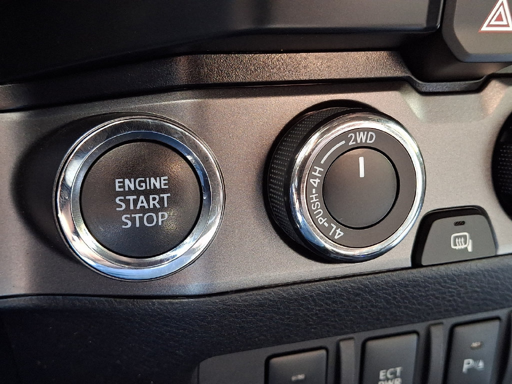 Used 2020 Toyota Tacoma TRD Pro AWD/4WD image 23