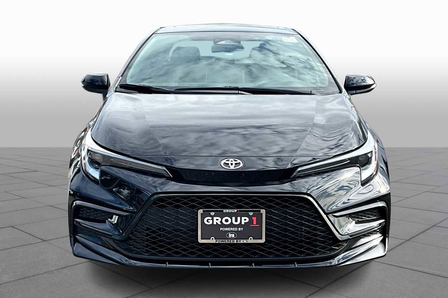 New 2025 Toyota Corolla SE image 3