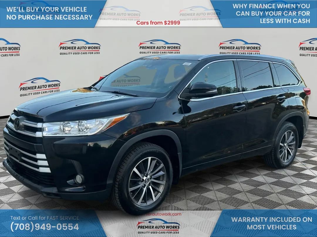 Used 2018 Toyota Highlander XLE image 1