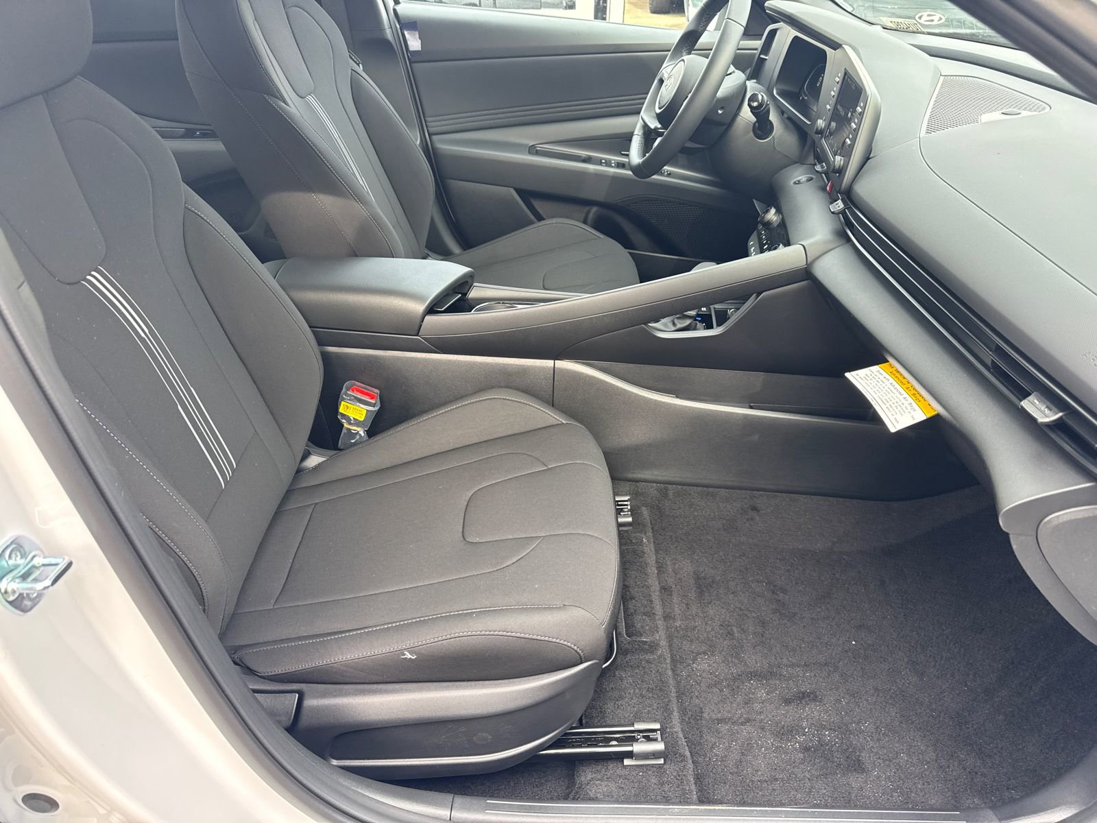 New 2026 Hyundai Elantra SEL Sport image 13