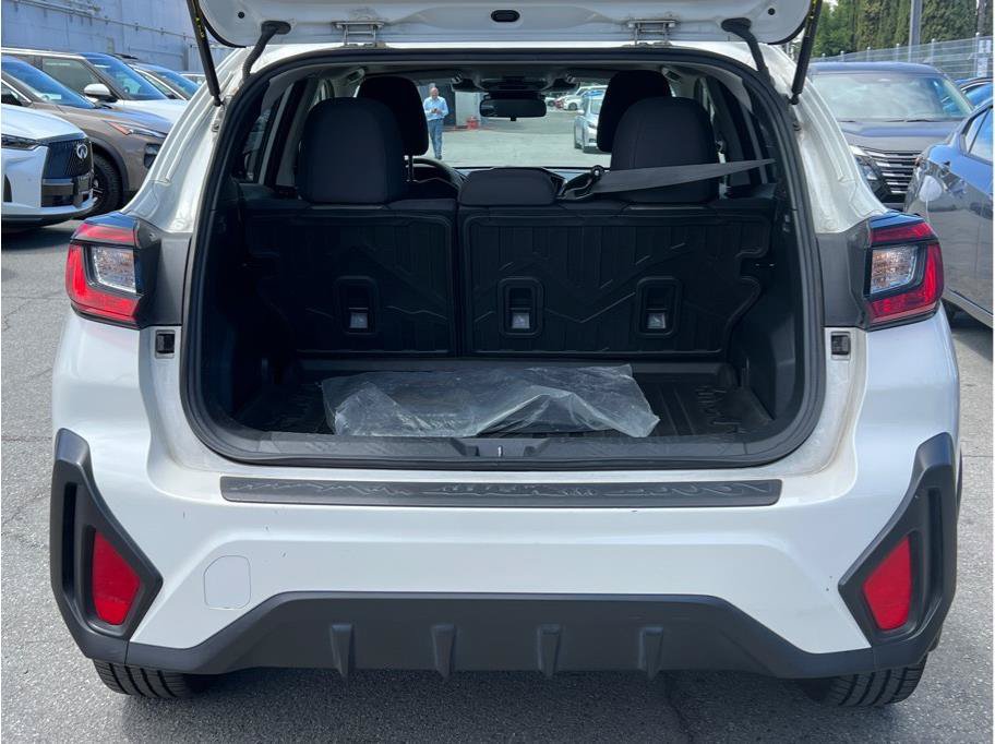Used 2024 Subaru Crosstrek 2.0i Premium AWD/4WD image 5