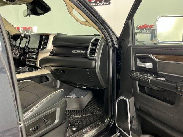 Used 2022 RAM 3500 Laramie AWD/4WD image 30