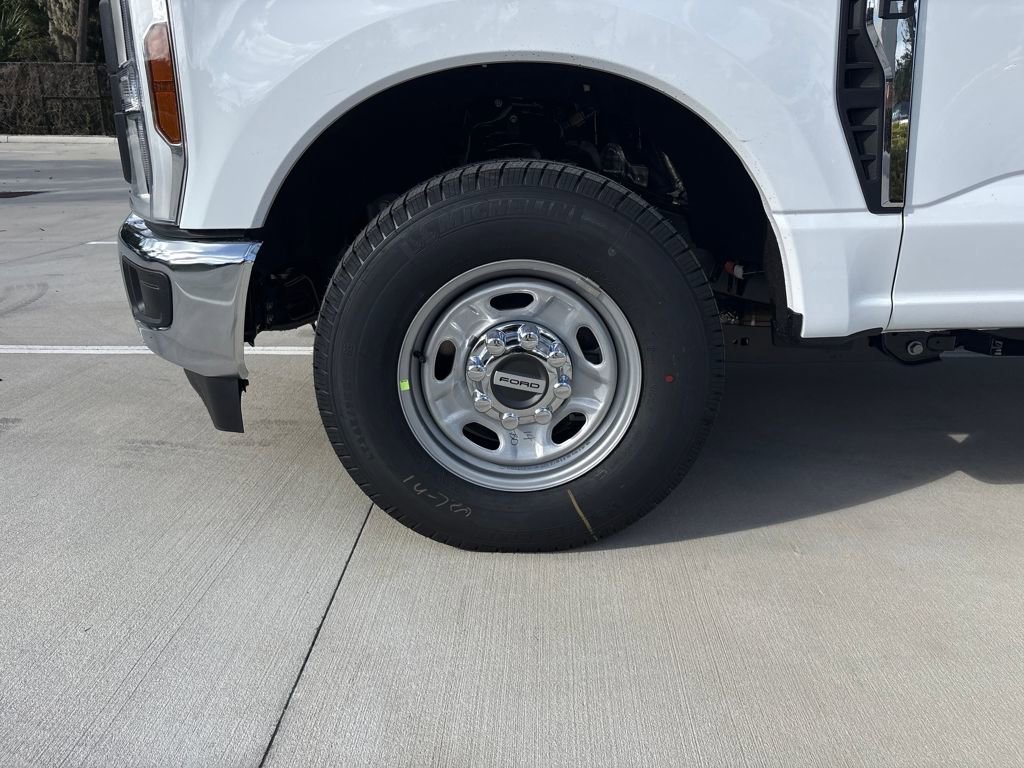 New 2026 Ford F250 XL w/ XL Chrome Package image 10