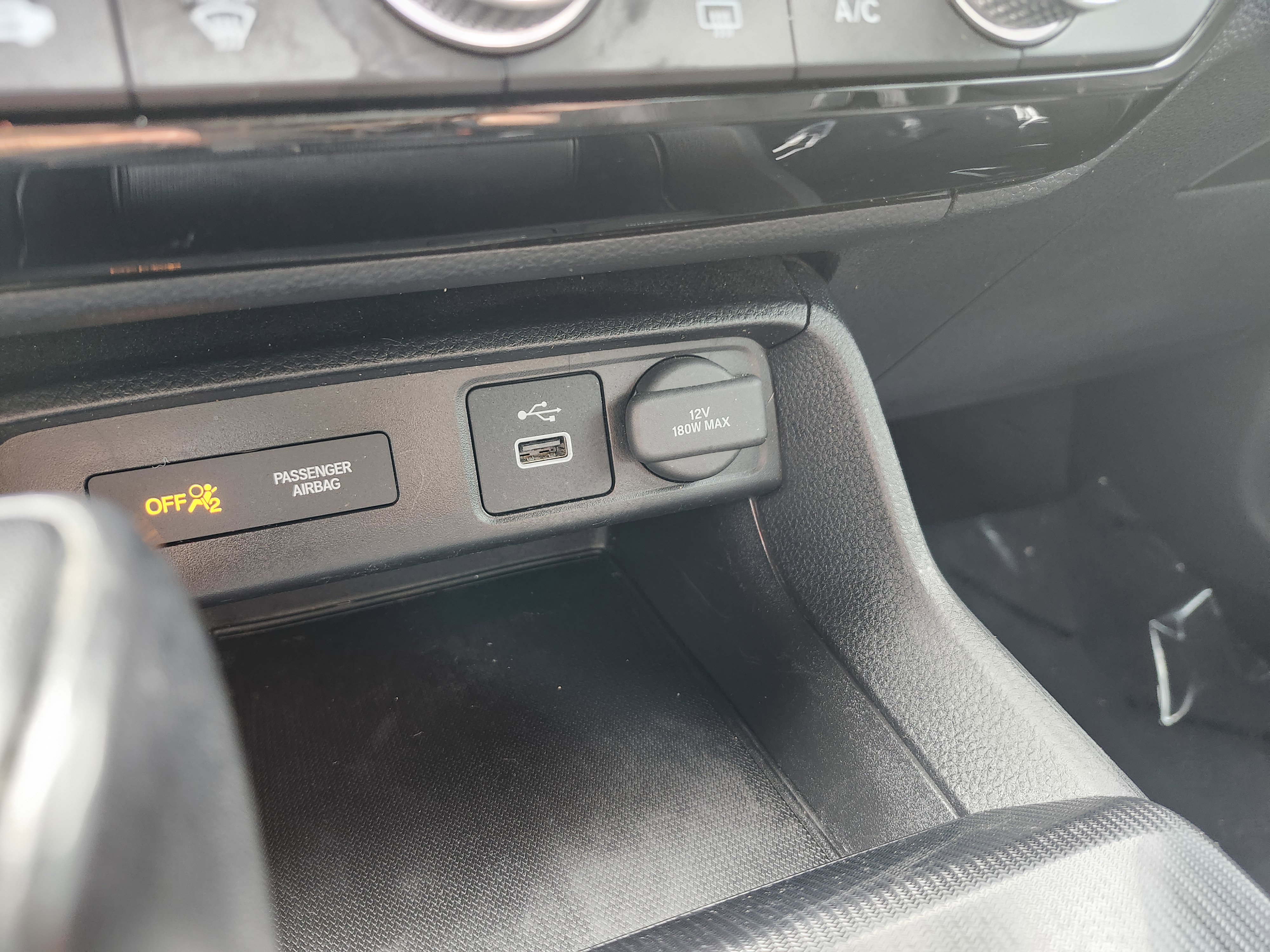 Used 2022 Honda Civic Sport image 9