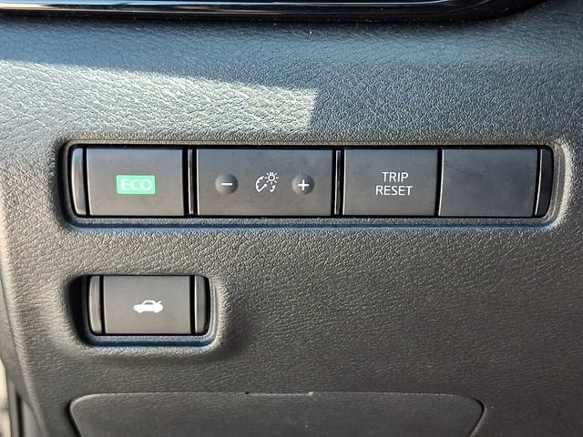 Used 2023 Nissan Sentra SV FWD image 27