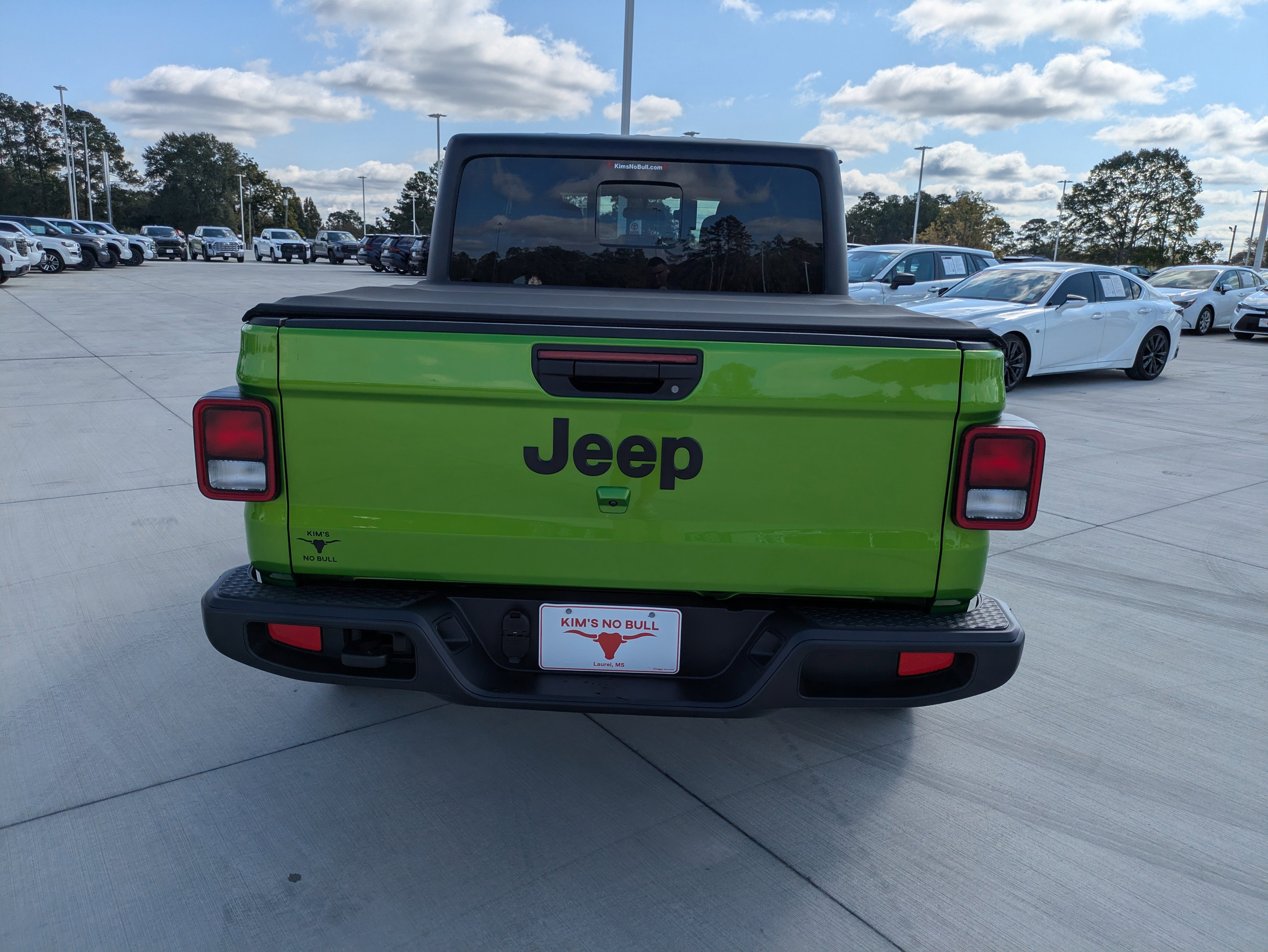 New 2025 Jeep Gladiator Sport image 6