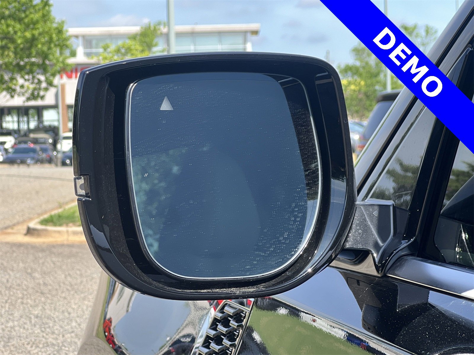 New 2025 Nissan Armada Platinum Reserve image 38