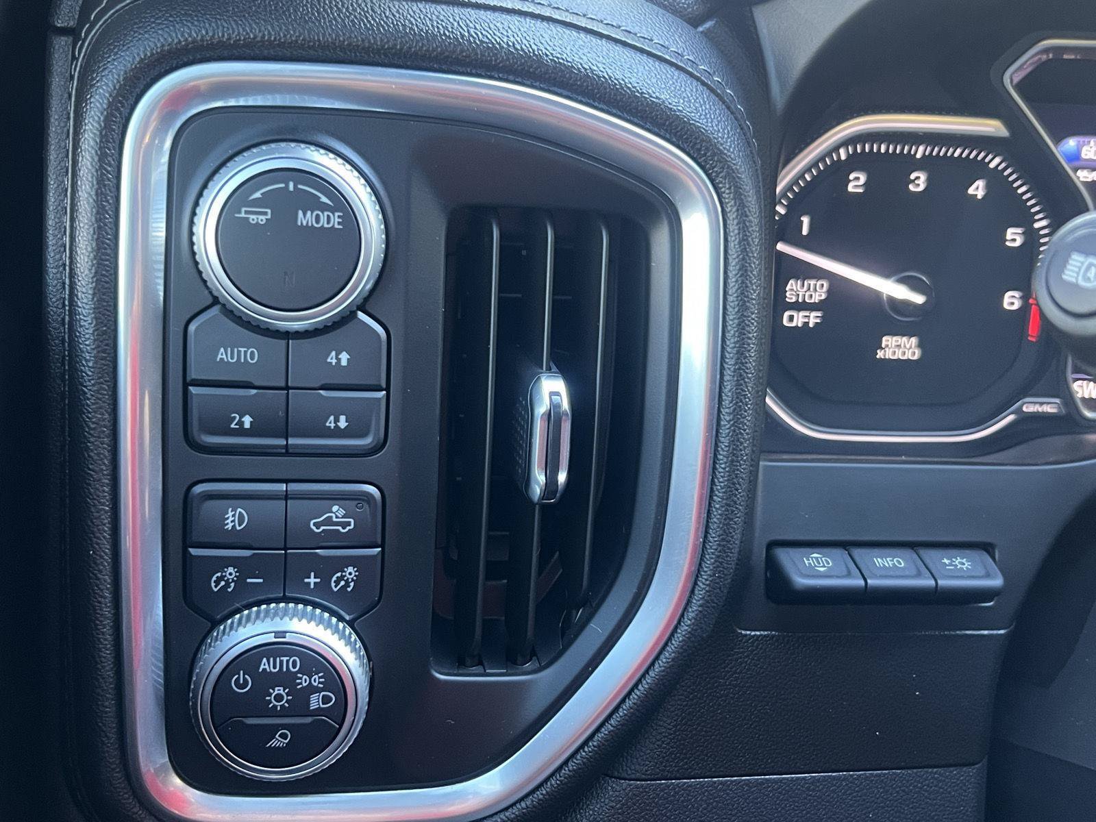Used 2020 GMC Sierra 1500 Denali w/ Denali Premium Package AWD/4WD image 28