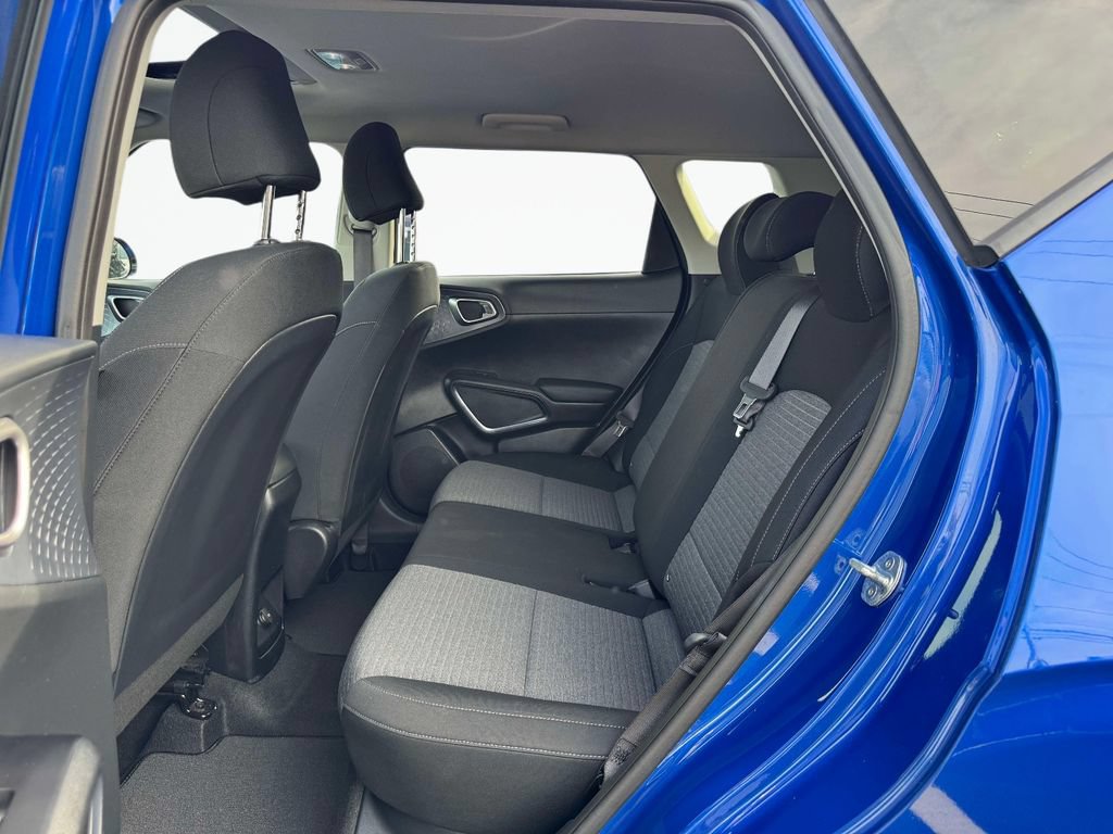 Used 2022 Kia Soul GT-Line FWD image 11