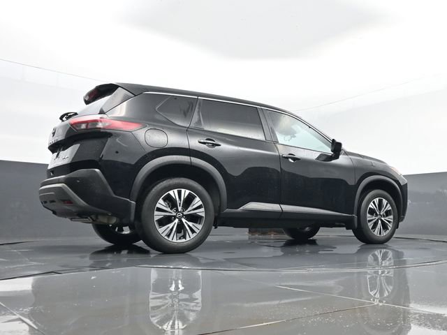 Used 2023 Nissan Rogue SV image 24