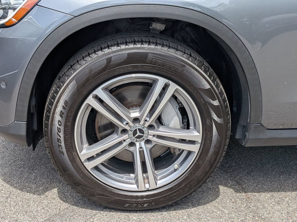 Used 2022 Mercedes-Benz GLC 300 4MATIC w/ Premium Package Lite image 10