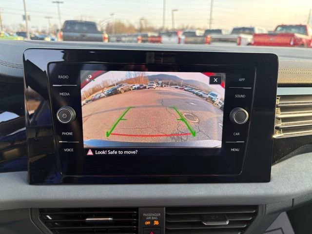 Used 2025 Volkswagen Jetta SE image 5