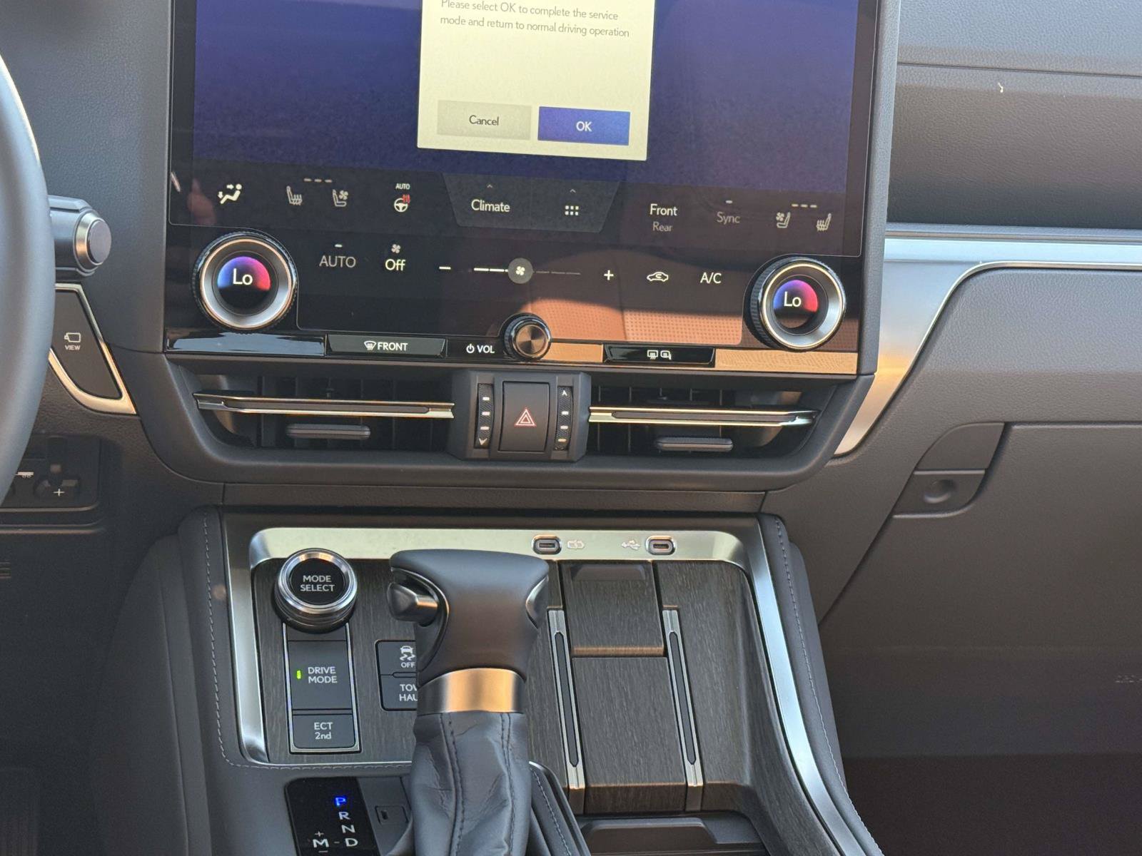 New 2026 Lexus GX 550 w/ Cold Area Package AWD/4WD image 14