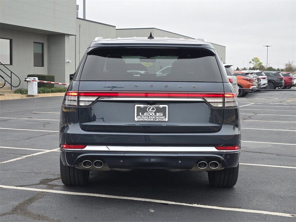 Used 2023 Lincoln Aviator Black Label w/ Class IV Trailer Tow Package image 6