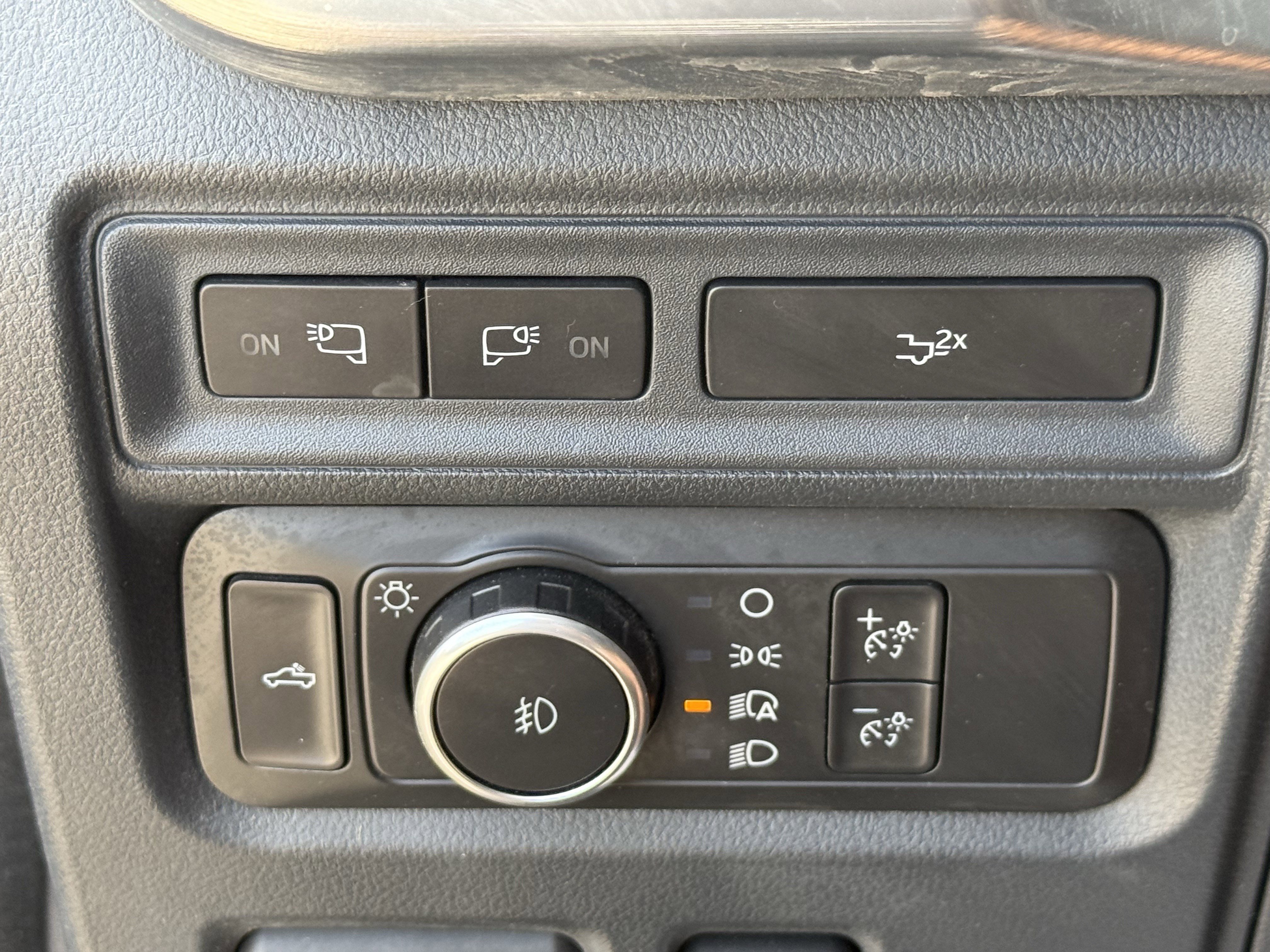 Used 2022 Ford F150 Lariat RWD image 25