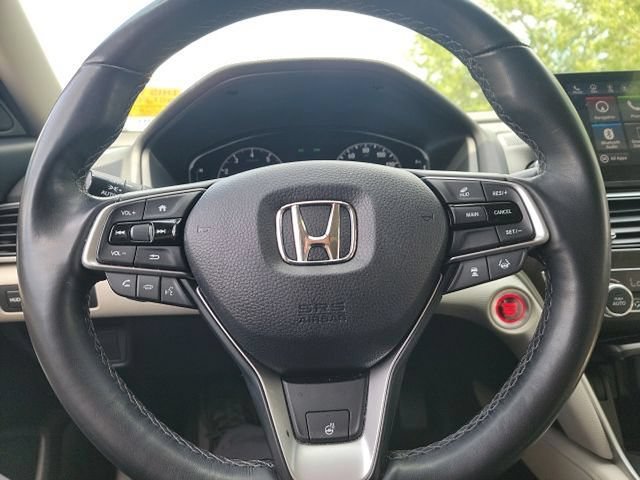 Used 2018 Honda Accord Touring image 14