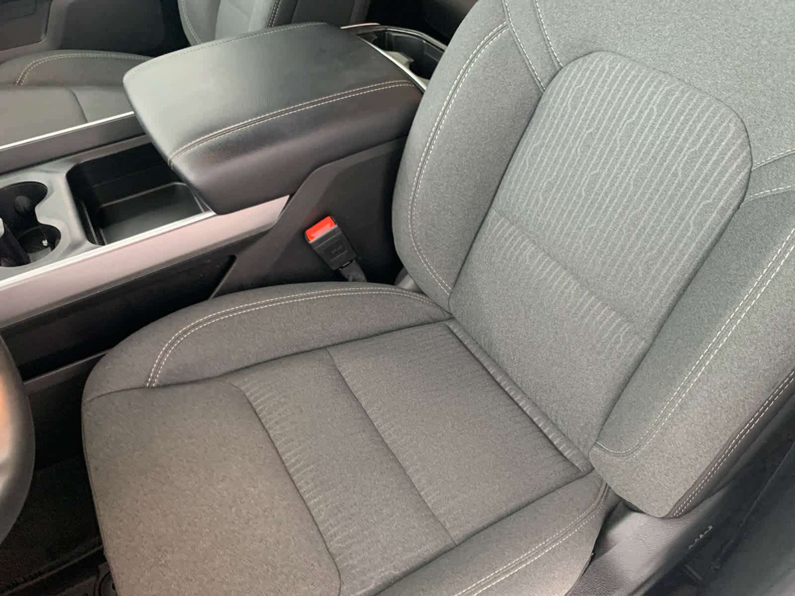 Used 2023 RAM 1500 Big Horn AWD/4WD image 40