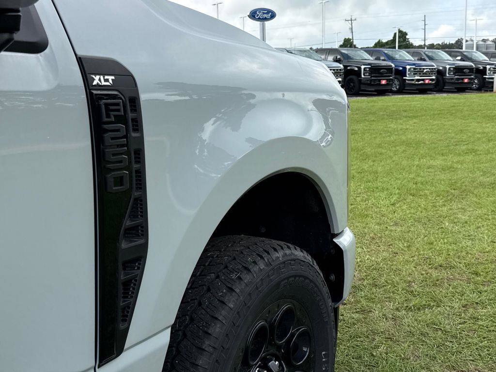 New 2026 Ford F250 XLT w/ XLT Premium Package AWD/4WD image 49