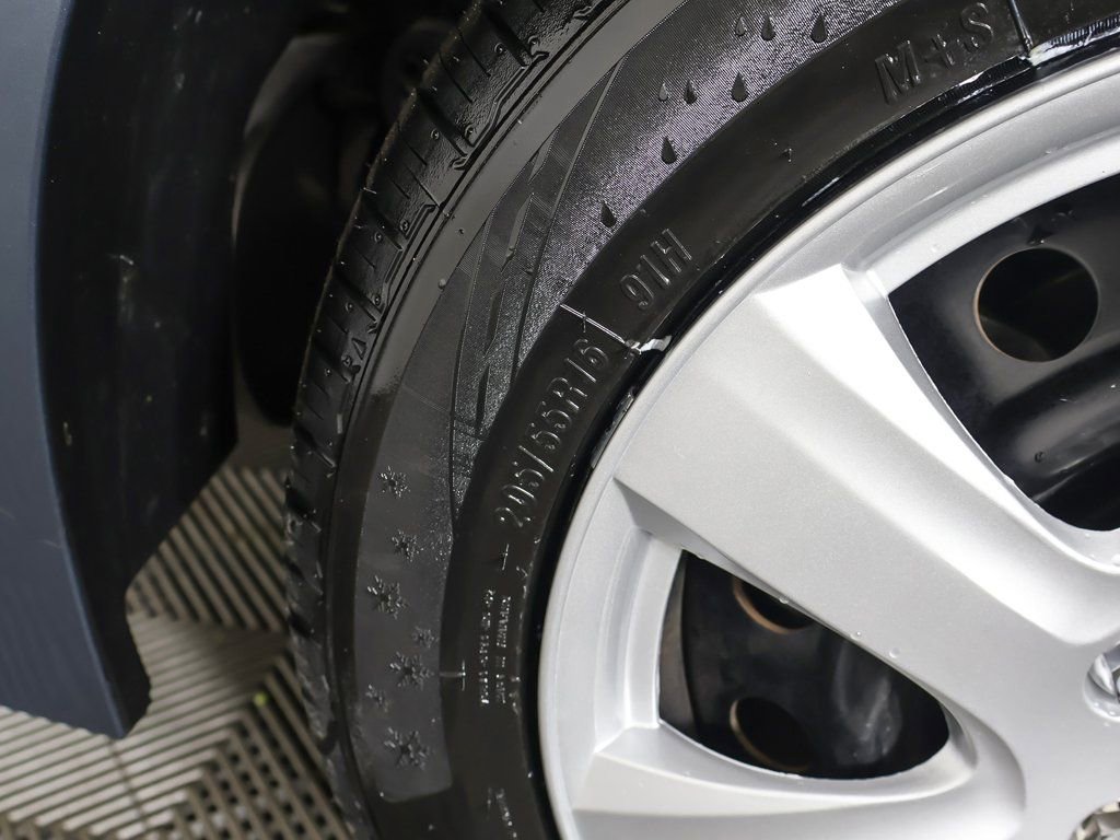 Used 2023 Toyota Corolla LE image 18