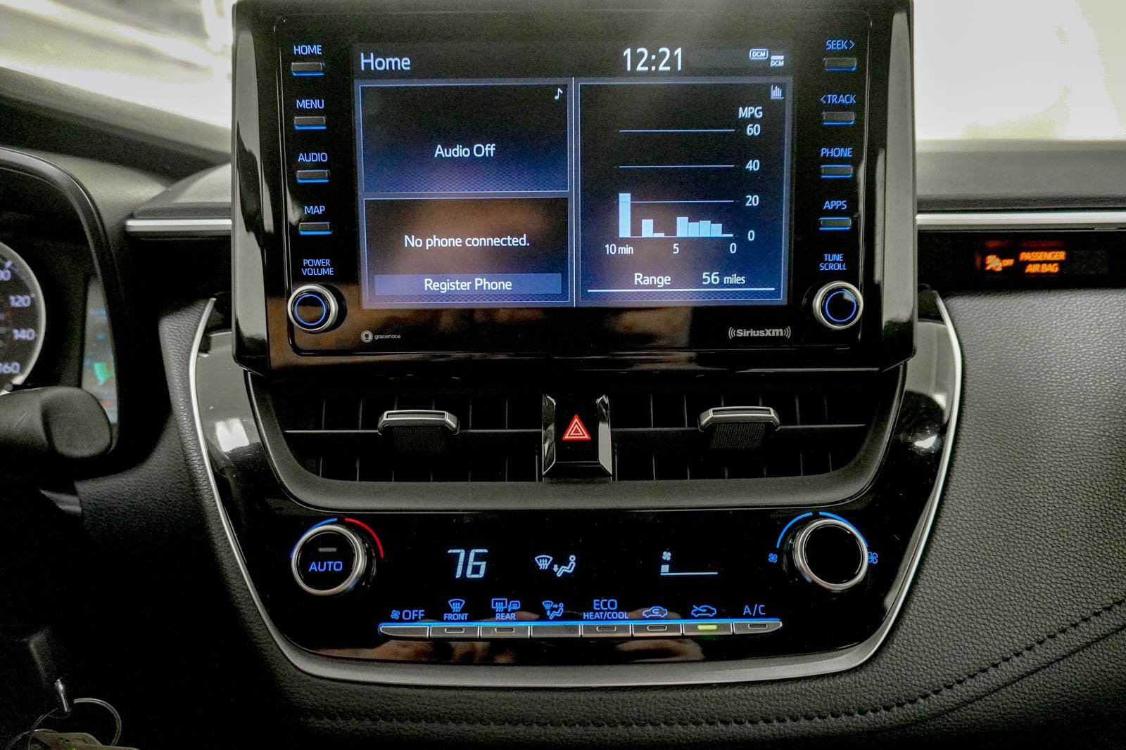 Used 2022 Toyota Corolla SE image 23