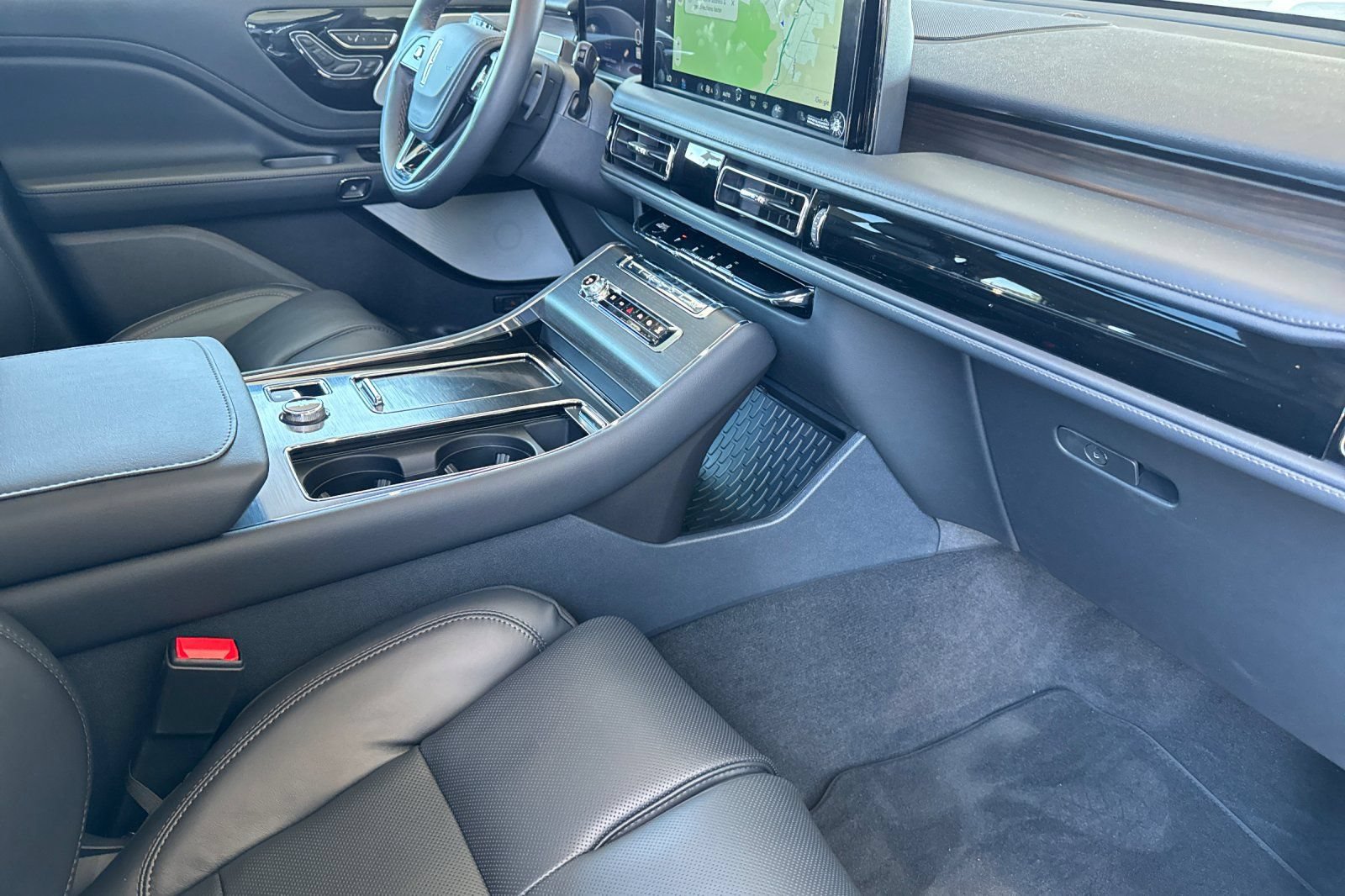 New 2026 Lincoln Aviator Reserve AWD/4WD image 15